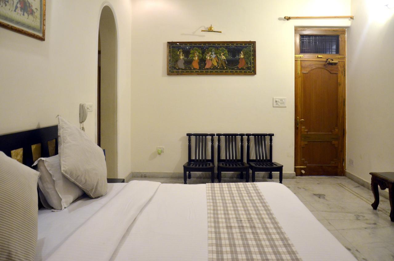 Oyo 5634 Ivy Stays - Manoj Pandey Chowk Lucknow Exteriör bild