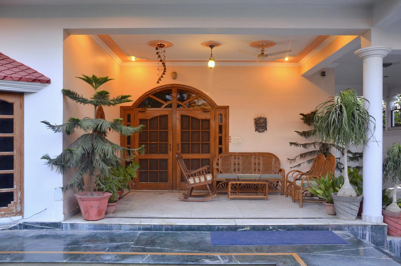 Oyo 5634 Ivy Stays - Manoj Pandey Chowk Lucknow Exteriör bild