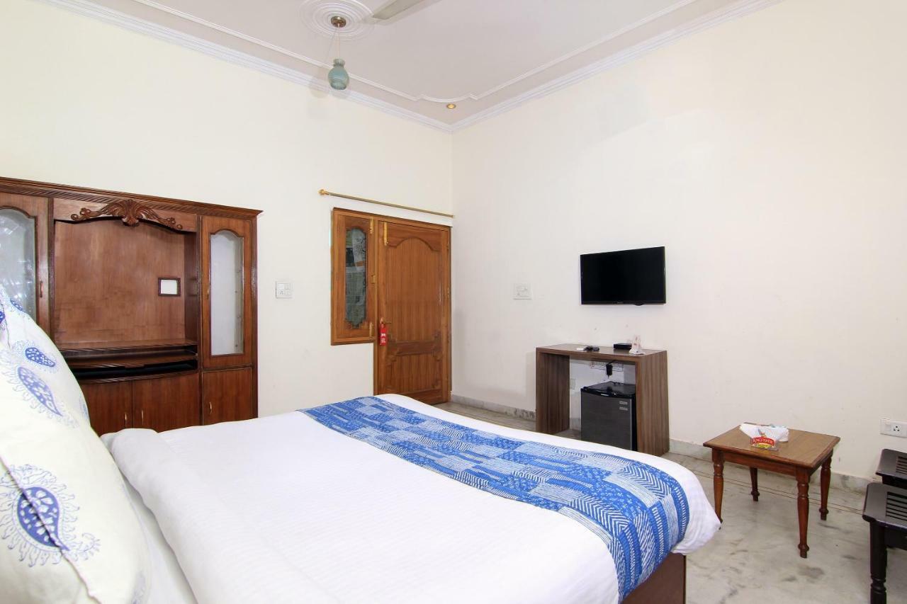 Oyo 5634 Ivy Stays - Manoj Pandey Chowk Lucknow Exteriör bild